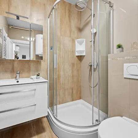 New Modern Elen In For 4 Persons - Center *